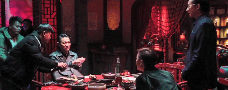 刘德华十大经典喜剧(喜剧荒诞犯罪)(28)