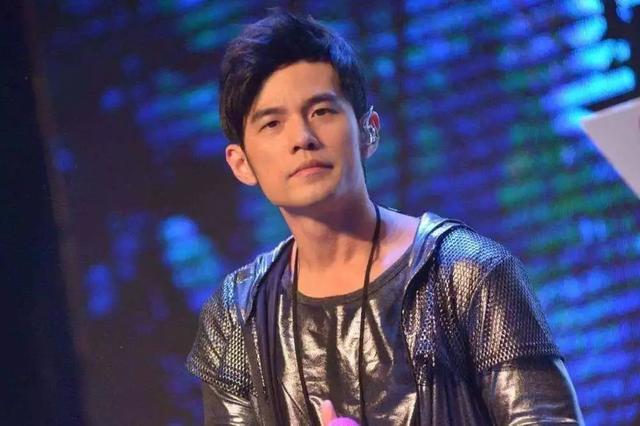 周杰伦翻唱过的歌有哪些(周杰伦翻唱变原唱)(9)