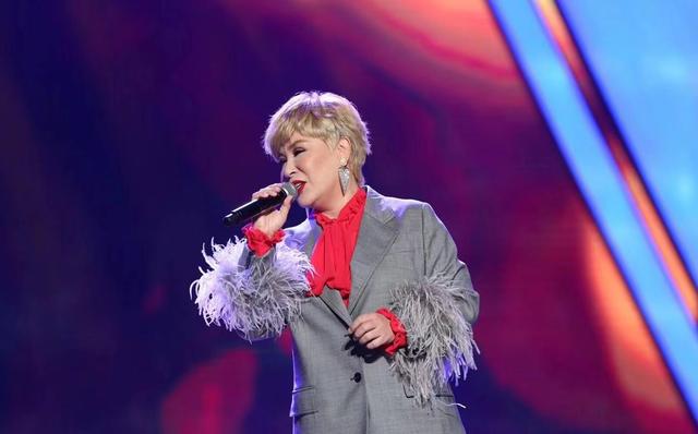 黄小琥近况(58岁黄小琥官宣分手)(6)