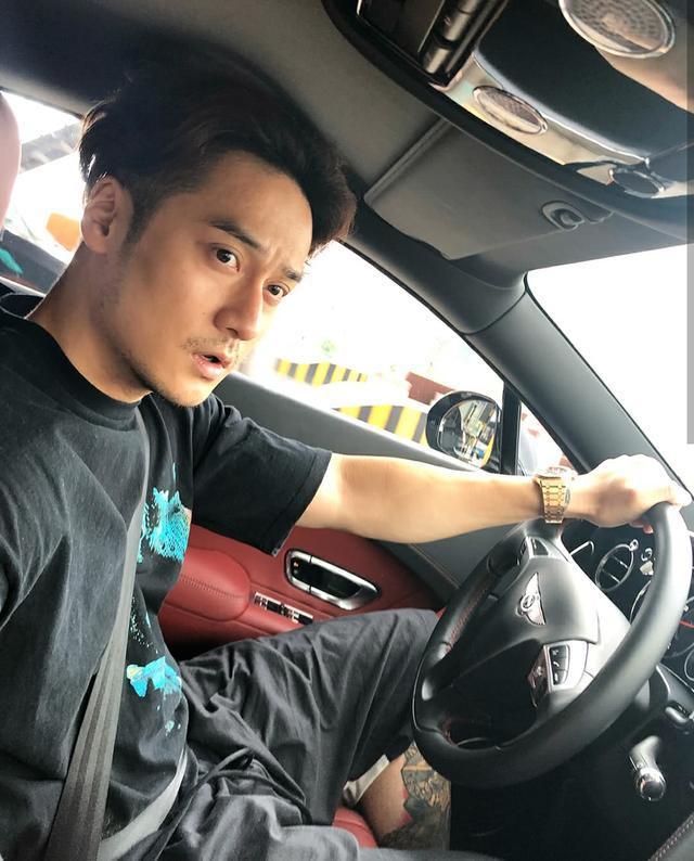 蒋劲夫退出娱乐圈的原因（又双叒叕秀恩爱）(17)