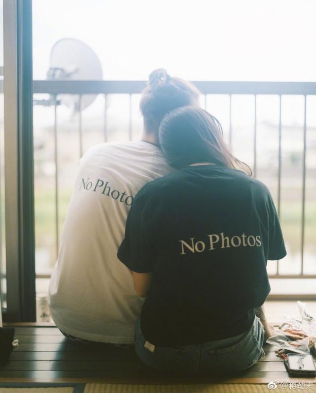 蒋劲夫退出娱乐圈的原因（又双叒叕秀恩爱）(8)