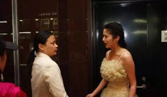 黄圣依八卦大全（和黄圣依争宠失败）(10)