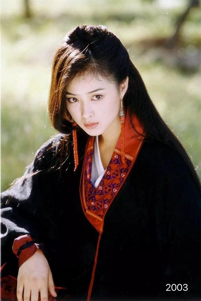 蒋欣时隔六年再次演华妃（八岁接戏出演华妃爆红）(10)