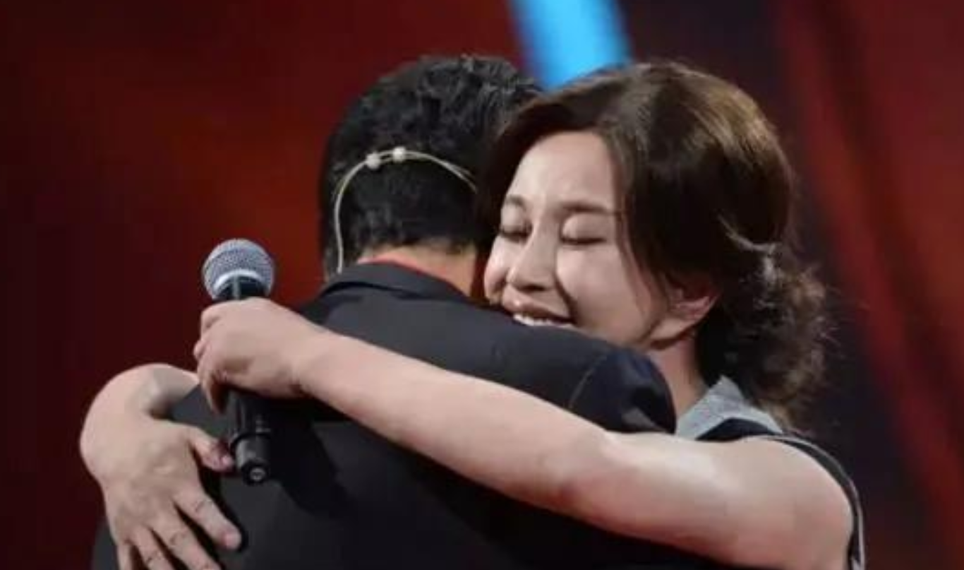 一代传奇影后刘晓庆，四婚嫁富豪被宠成宝，无儿无女亦幸福美满