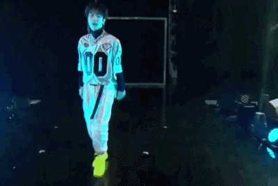 王一博邓亚萍跳舞:邓亚萍喊话王一博参加奥运会(2)