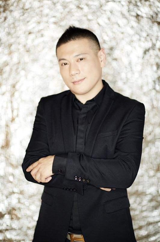 歌唱演员白雪个人简介(人到中年再度翻红)(14)