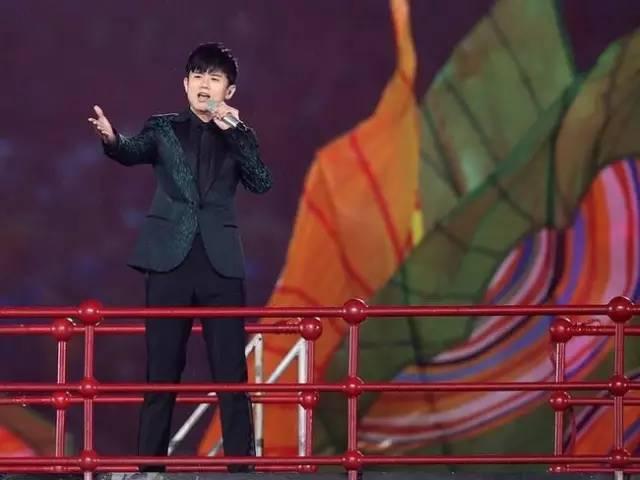 张杰的巅峰时期到底有多么红(越被黑越红两度选秀)(22)