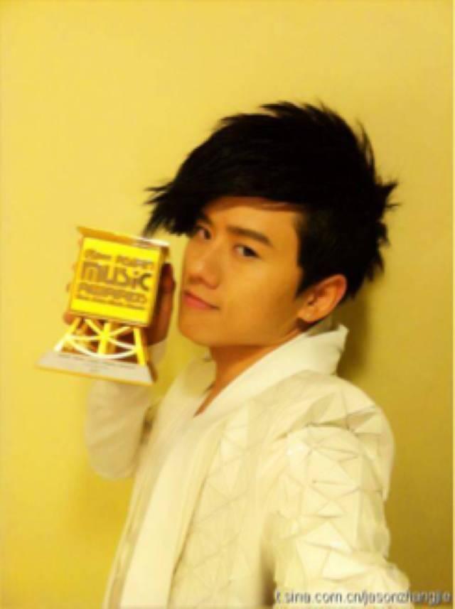 张杰的巅峰时期到底有多么红(越被黑越红两度选秀)(17)