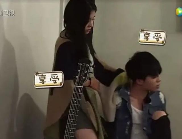 华晨宇和张碧晨是情侣关系吗(32岁华晨宇新恋情曝光)(7)