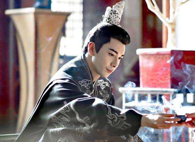 陈星旭胡冰卿恋情是否属实 胡冰卿陈星旭姐弟恋疑似分手(2)