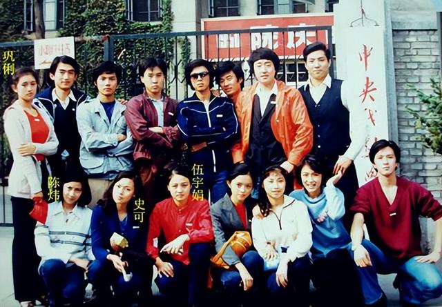 李炜的一见钟情（与陈炜一见钟情）(4)