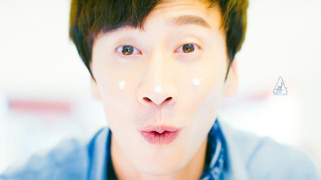 李光洙的女朋友交往多久了（李光洙公开恋情）(2)