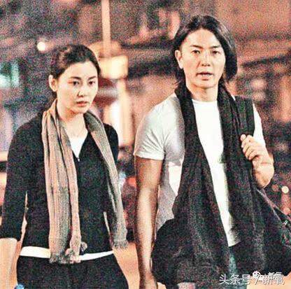 李嘉欣年轻时候造型高清（被古惑仔宠爱一生的她）(13)