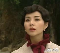 李嘉欣年轻时候造型高清（被古惑仔宠爱一生的她）(34)