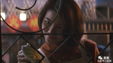 李嘉欣年轻时候造型高清（被古惑仔宠爱一生的她）(23)