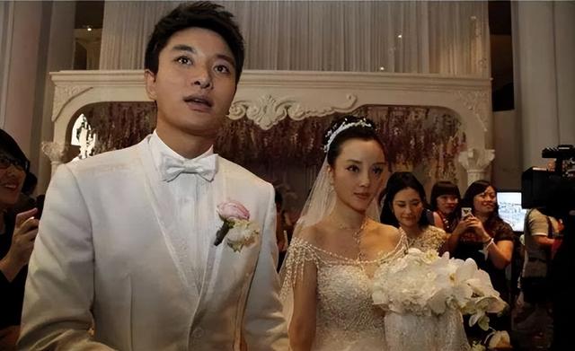 李小璐的真实身价（做顿饭3个保姆伺候）(30)