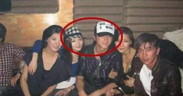 李小璐的真实身价（做顿饭3个保姆伺候）(18)