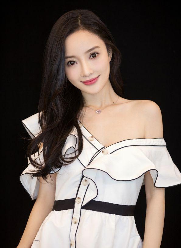 李小璐的真实身价（做顿饭3个保姆伺候）(35)