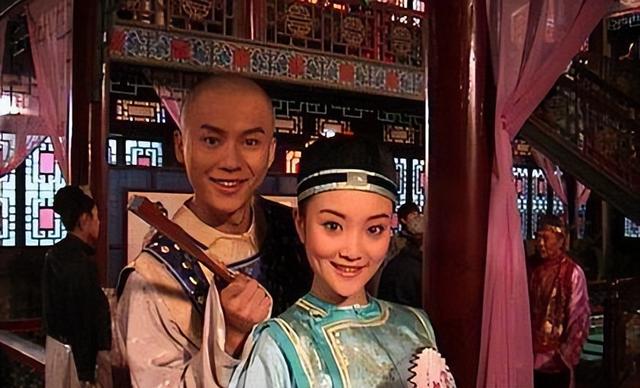 李小璐的真实身价（做顿饭3个保姆伺候）(14)