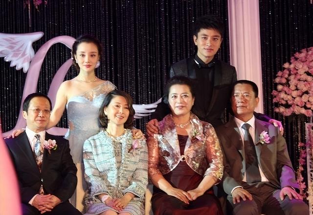 李小璐的真实身价（做顿饭3个保姆伺候）(28)