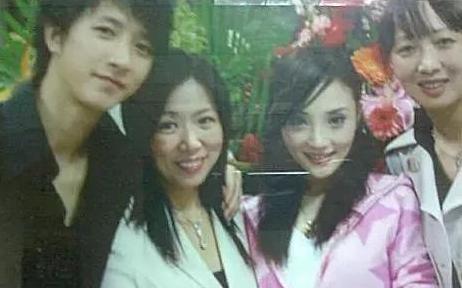 李小璐的真实身价（做顿饭3个保姆伺候）(19)