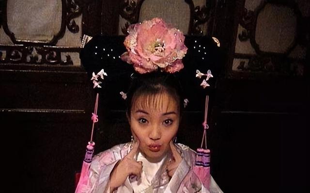 李小璐的真实身价（做顿饭3个保姆伺候）(17)