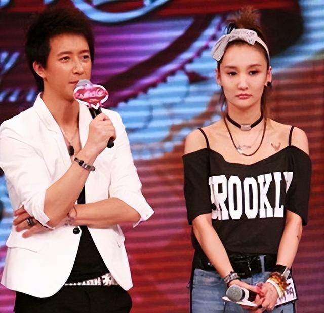 李小璐的真实身价（做顿饭3个保姆伺候）(20)