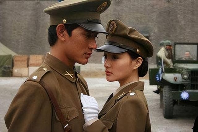 李小璐的真实身价（做顿饭3个保姆伺候）(22)