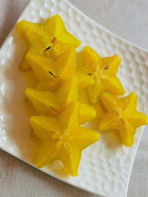 杨桃的正确吃法(怎么吃杨桃)