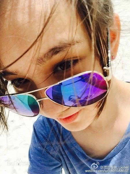 香奈儿个人资料写真作品