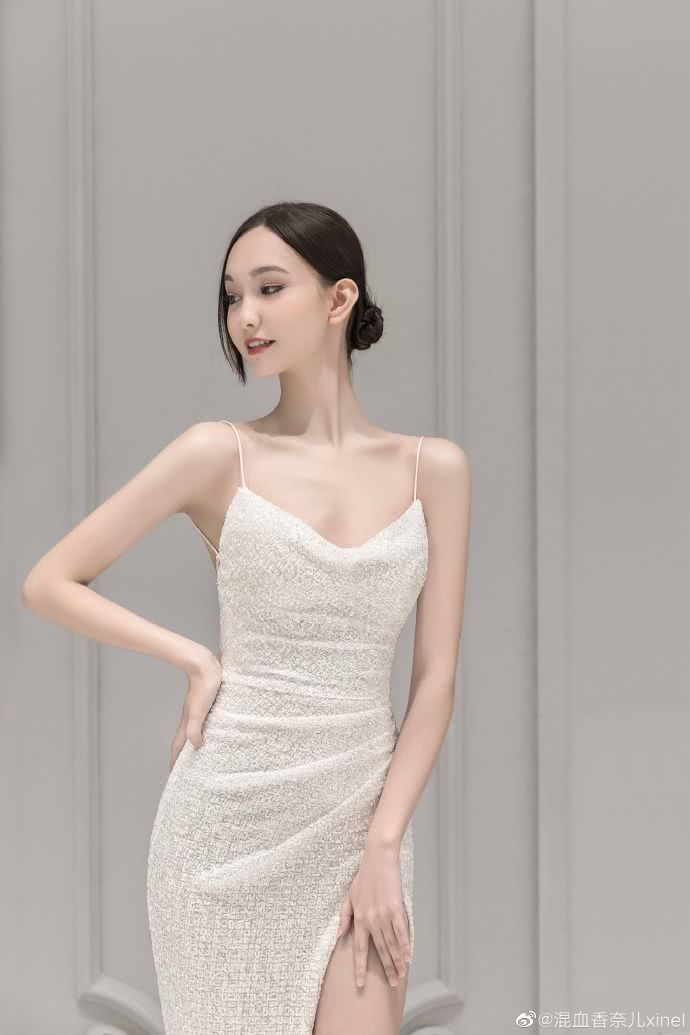 香奈儿个人资料写真作品