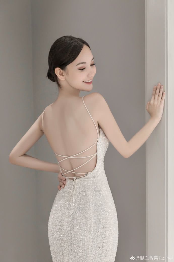 香奈儿个人资料写真作品