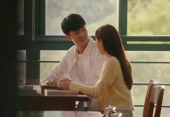 请叫我总监苏维然喜欢谁(请叫我总监苏维然的结局如何)