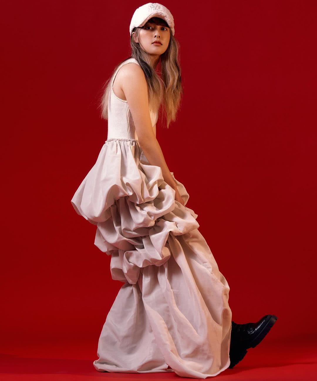 金宝拉个人资料写真作品