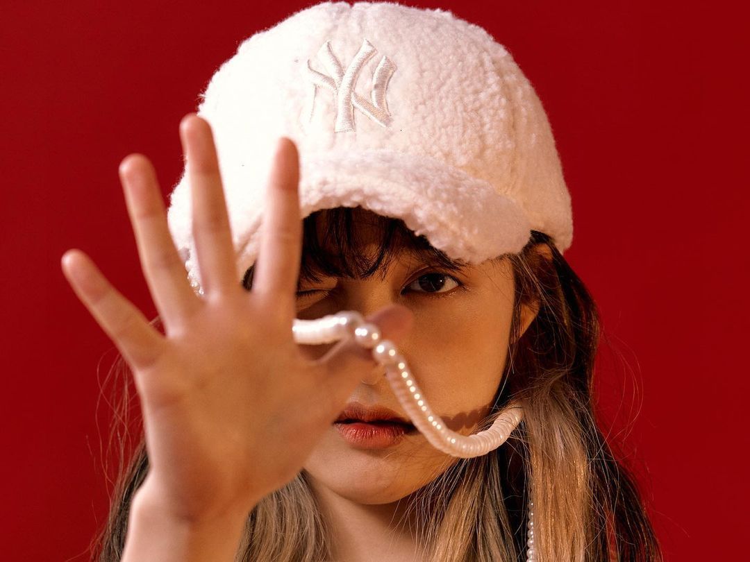 金宝拉个人资料写真作品