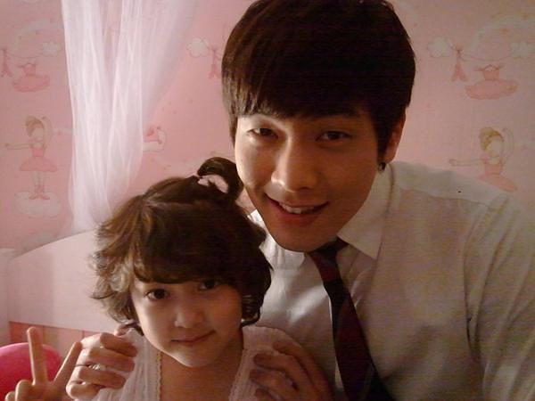 安瑞贤个人资料写真作品