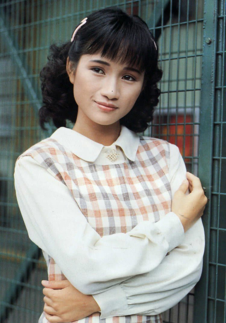 蔡嘉利个人资料写真作品