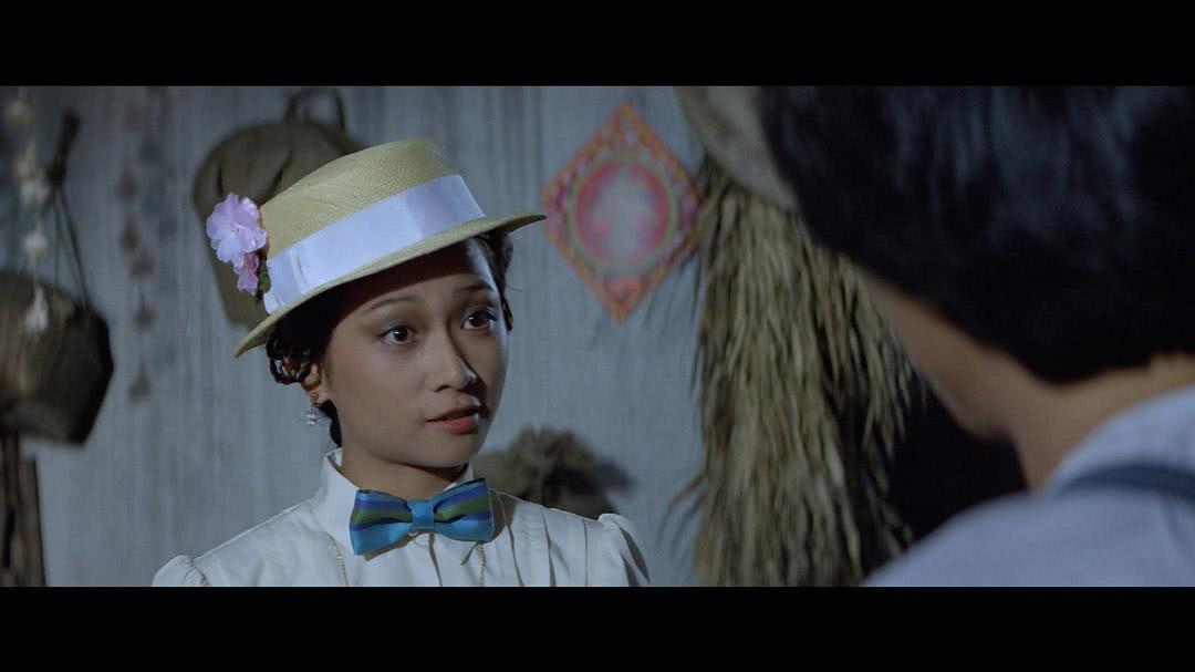 黄曼凝个人资料写真作品