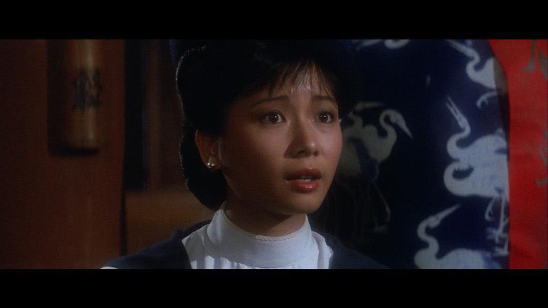 黄曼凝个人资料写真作品