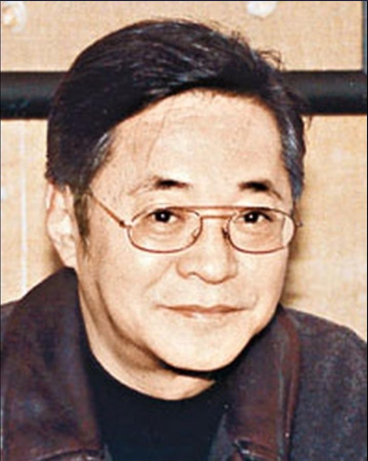 王伟个人资料写真作品