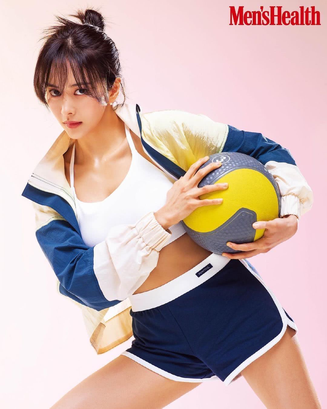 韩宝凛个人资料写真作品