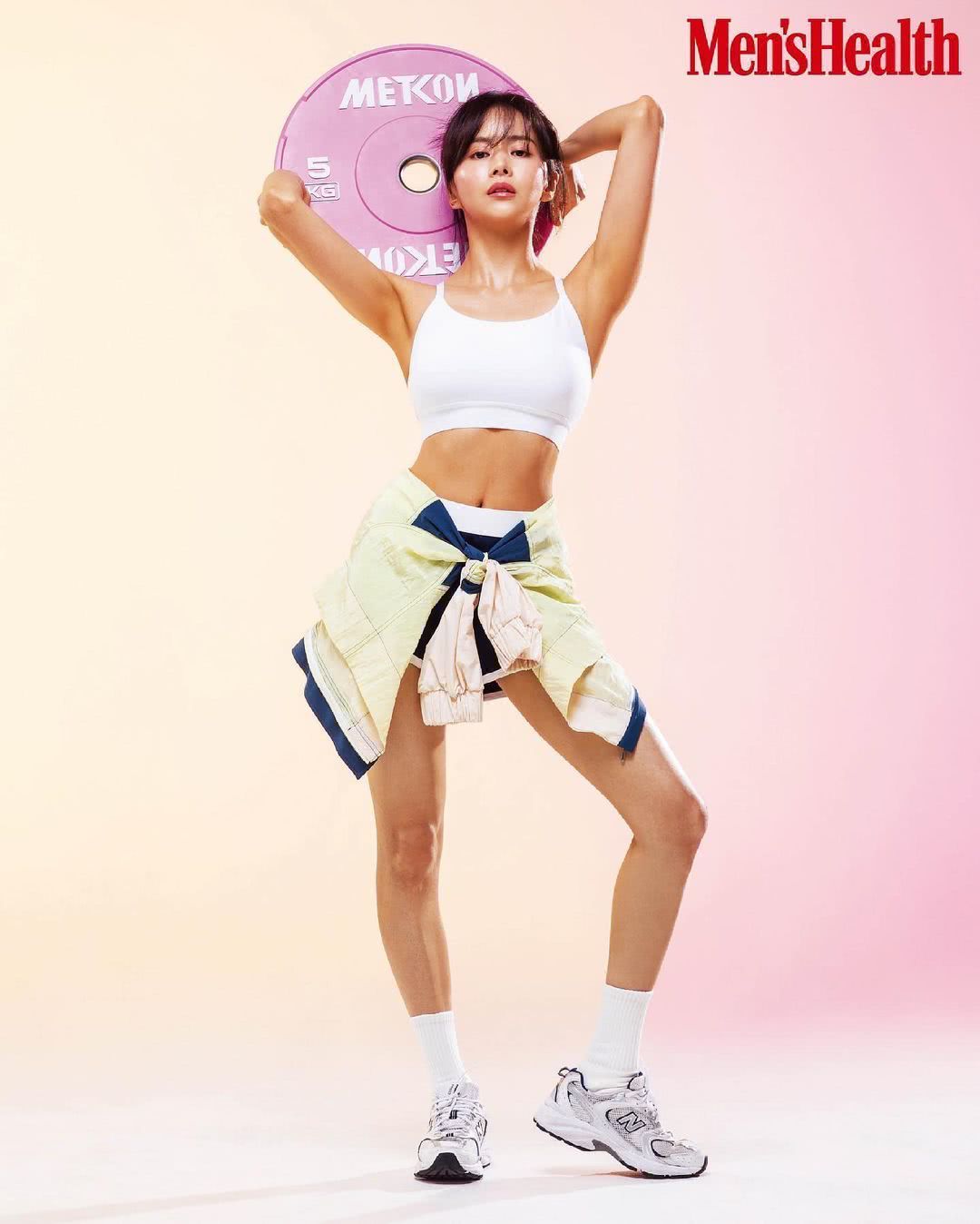 韩宝凛个人资料写真作品