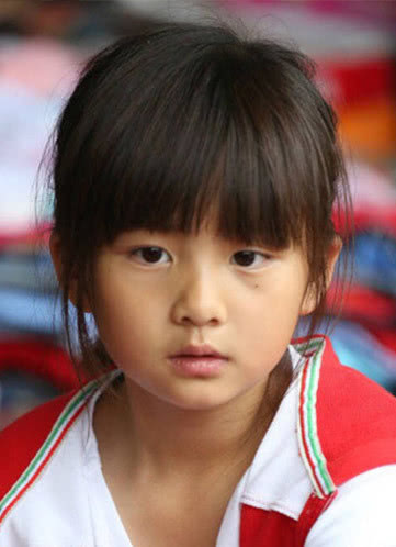 黄忆慈个人资料写真作品