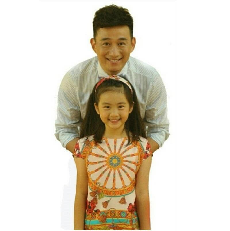 黄忆慈个人资料写真作品