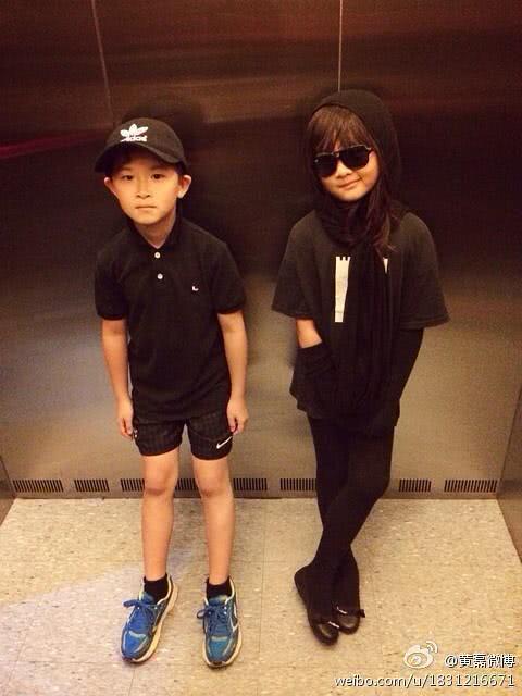 黄忆慈个人资料写真作品