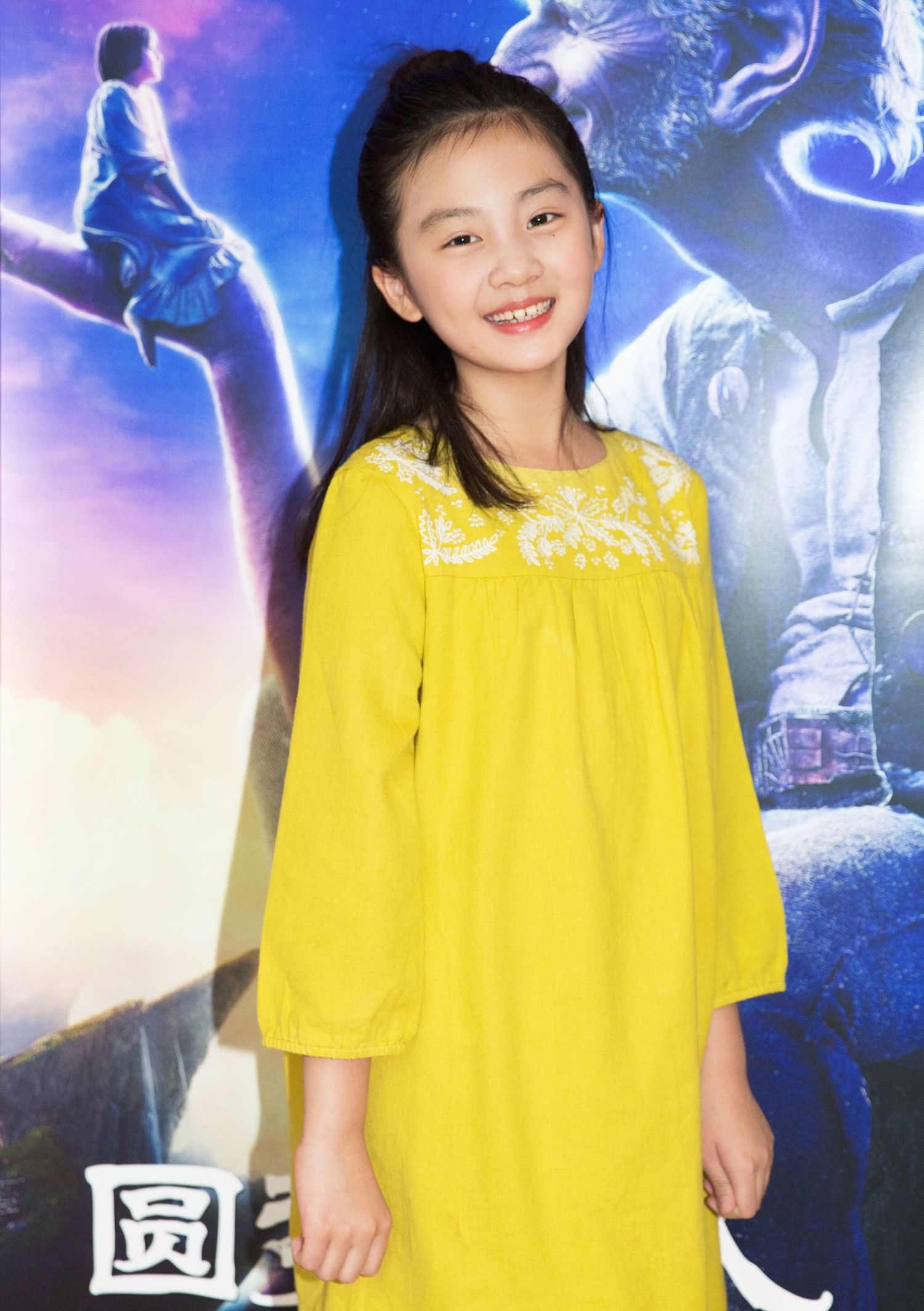 黄忆慈个人资料写真作品