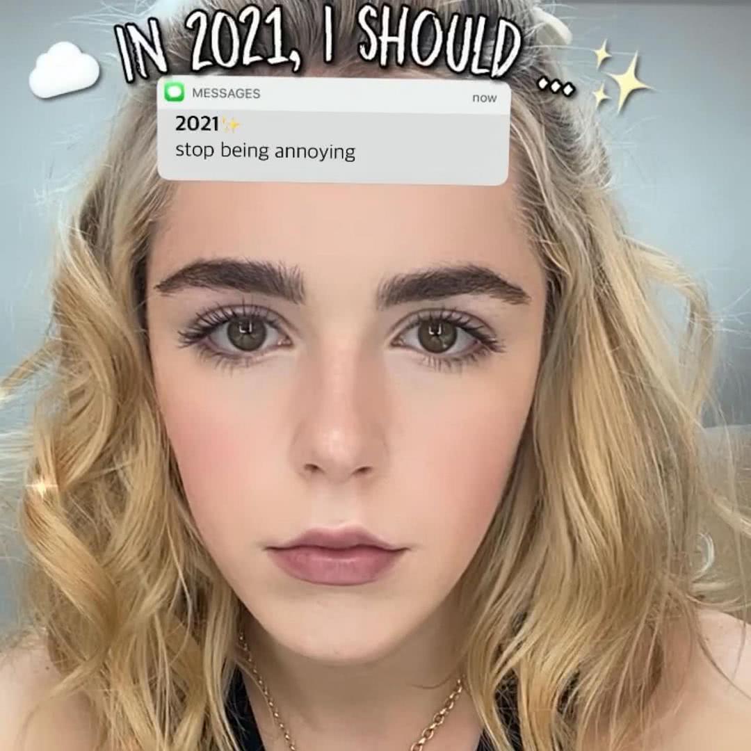 琪兰·席普卡个人资料写真作品