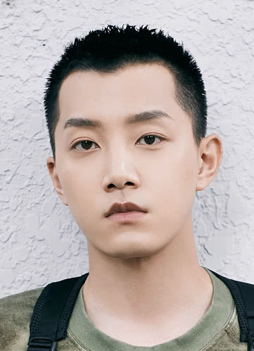 范世錡个人资料写真作品