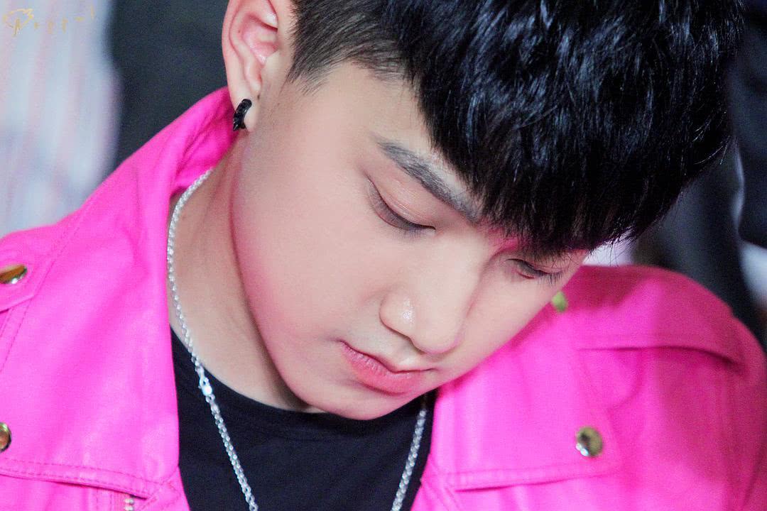 范世錡个人资料写真作品