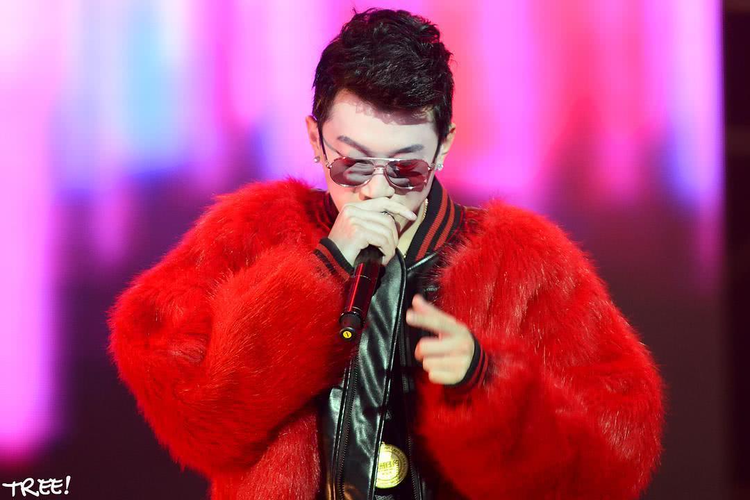 范世錡个人资料写真作品